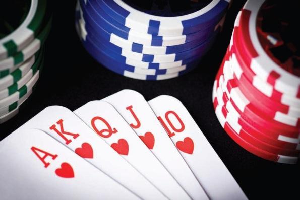 There are many rules of Poker Etiquette to follow